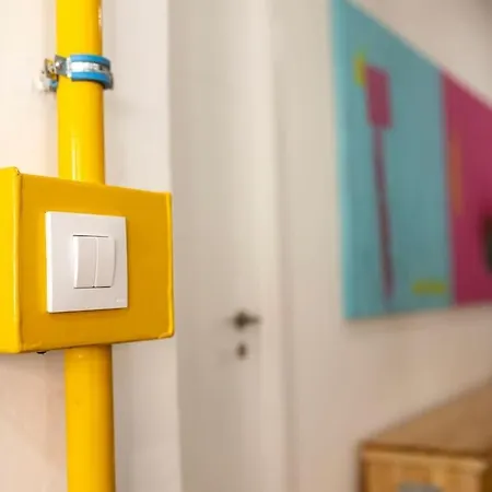 Amplio Piso De Diseno . 比戈