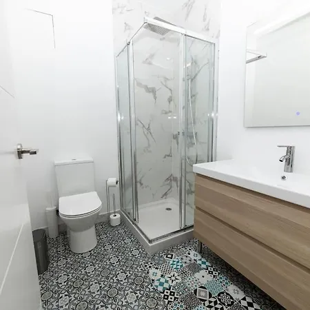 Amplio Piso De Diseno . *