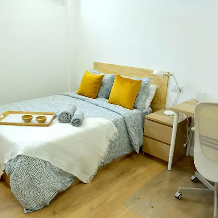 Amplio Piso De Diseno . * 比戈