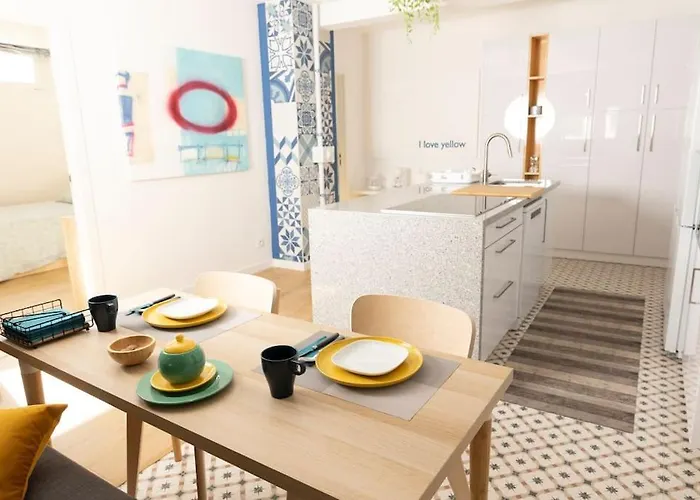 Amplio Piso De Diseno . Apartment *