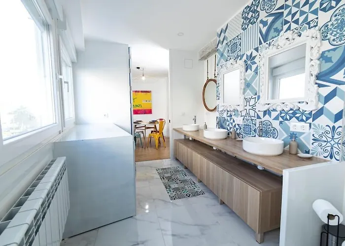 Amplio Piso De Diseno . * Vigo