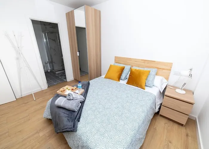 Amplio Piso De Diseno . Apartment